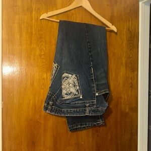 Nine West women’s jeans design on back pocket